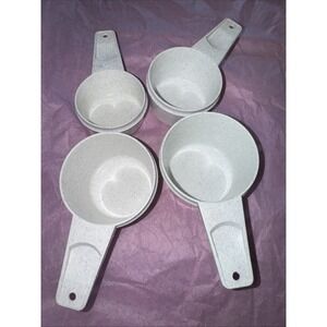 VINTAGE TUPPERWARE‎ SPECKLED GRAY FIREWORKS MEASURING CUP Set Of 4 Missing 1 Cup